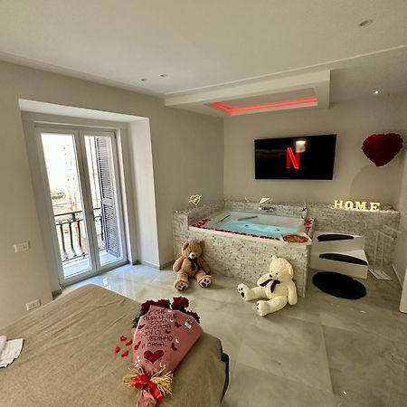 Michy Apartment نابولي المظهر الخارجي الصورة