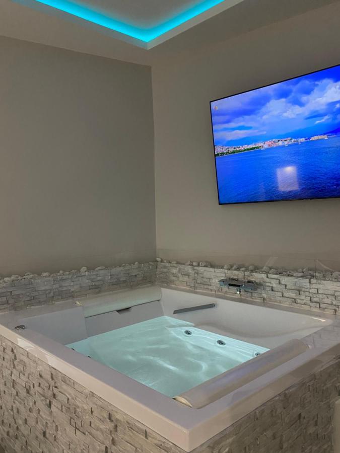 Michy Apartment نابولي المظهر الخارجي الصورة