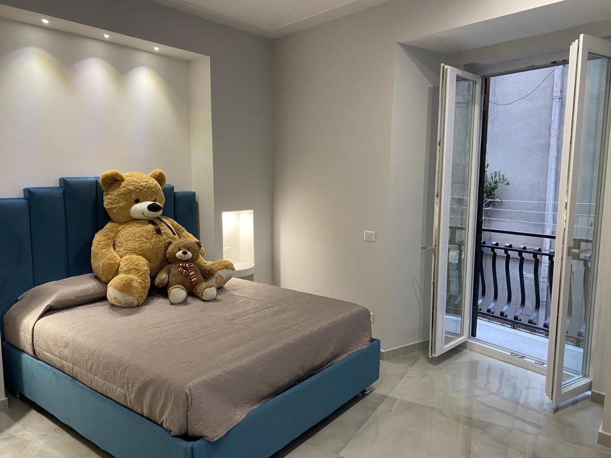 Michy Apartment نابولي المظهر الخارجي الصورة