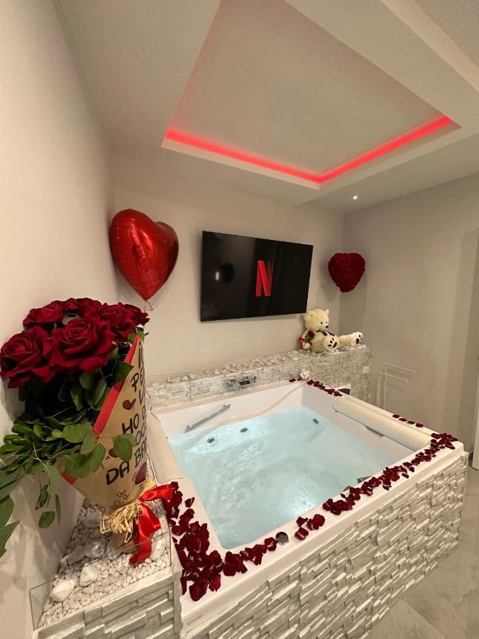 Michy Apartment نابولي المظهر الخارجي الصورة